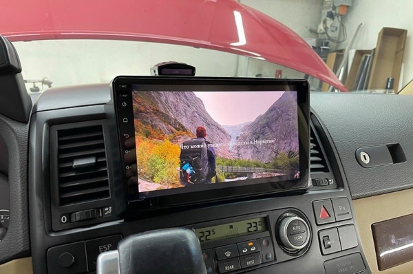 Штатная магнитола Teyes CC2 Plus 3/32 Volkswagen Multivan T5 (2003-2015)