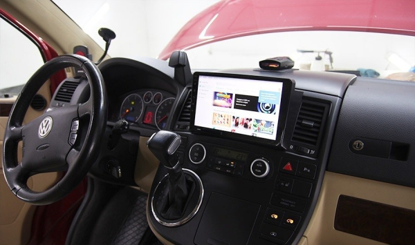 Штатная магнитола Teyes CC2 Plus 3/32 Volkswagen Multivan T5 (2003-2015)